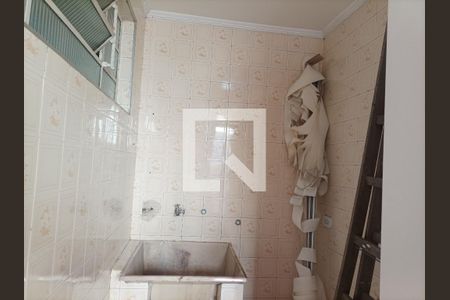 Casa para alugar com 300m², 6 quartos e 3 vagas Casa para alugar com 300m², 6 quartos e 3 vagasLavanderia