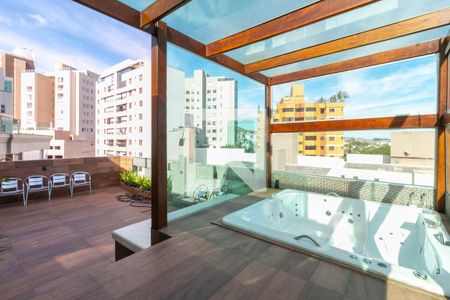 Apartamento para alugar com 450m², 4 quartos e 4 vagasVaranda