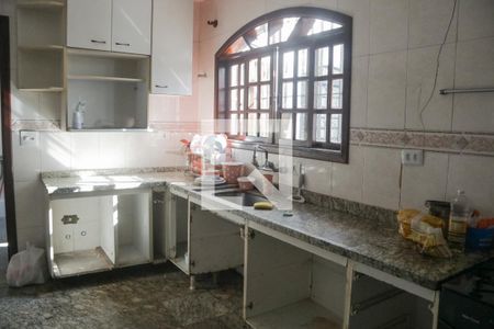 Casa de condomínio à venda com 100m², 3 quartos e 2 vagasCozinha - Armários