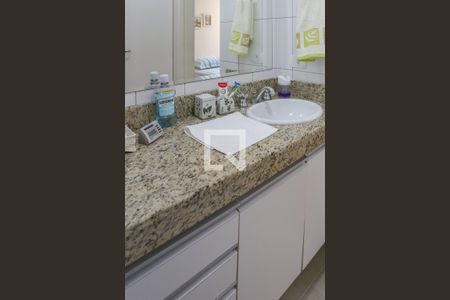 Apartamento à venda com 88m², 3 quartos e 2 vagasBanheiro Social