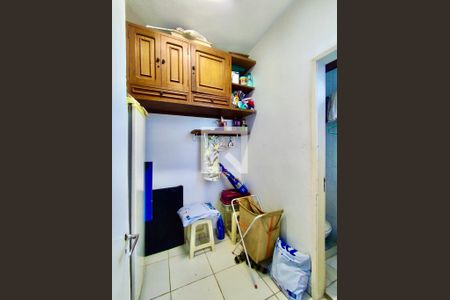 Apartamento à venda com 92m², 3 quartos e 1 vagaQuarto serviço 