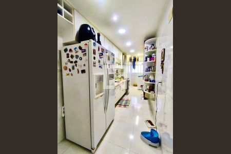 Apartamento à venda com 92m², 3 quartos e 1 vagaCozinha 