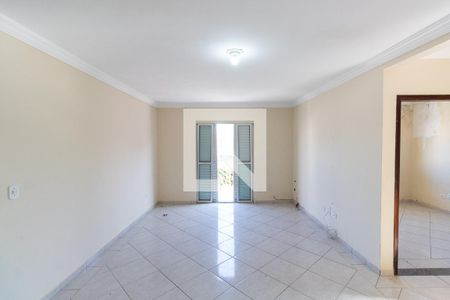Sala de casa para alugar com 3 quartos, 55m² em Vila Nhocuné, São Paulo