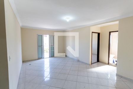Sala de casa para alugar com 3 quartos, 55m² em Vila Nhocuné, São Paulo