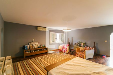 Casa à venda com 1300m², 6 quartos e 8 vagas Casa à venda com 1300m², 6 quartos e 8 vagasQuarto 3