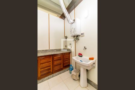 Casa de condomínio à venda com 450m², 5 quartos e 2 vagasÁrea de Serviço 2