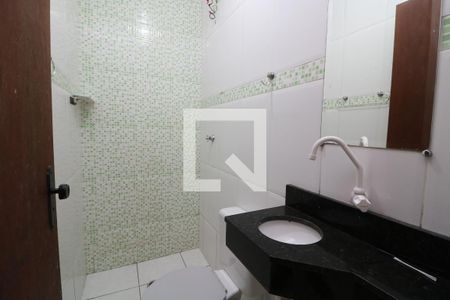 Banheiro de casa para alugar com 1 quarto, 65m² em Parque Sao Rafael, São Paulo