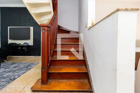 Escada de casa à venda com 2 quartos, 70m² em Água Rasa, São Paulo
