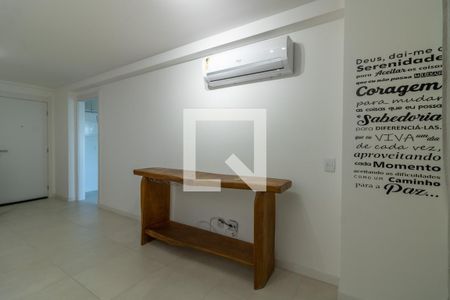 Sala de apartamento para alugar com 2 quartos, 75m² em Recreio dos Bandeirantes, Rio de Janeiro