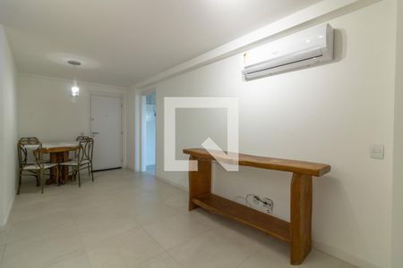 Sala de apartamento para alugar com 2 quartos, 75m² em Recreio dos Bandeirantes, Rio de Janeiro