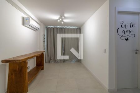 Sala de apartamento para alugar com 2 quartos, 75m² em Recreio dos Bandeirantes, Rio de Janeiro