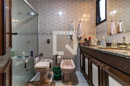 Apartamento à venda com 250m², 4 quartos e 4 vagas Apartamento à venda com 250m², 4 quartos e 4 vagasSuíte 4