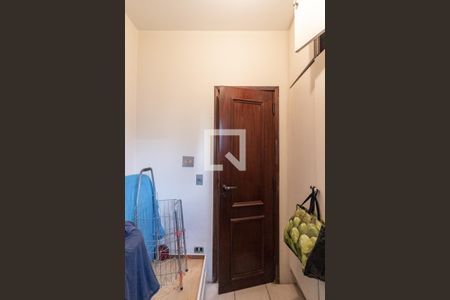 Apartamento à venda com 250m², 4 quartos e 4 vagas Apartamento à venda com 250m², 4 quartos e 4 vagasQuarto