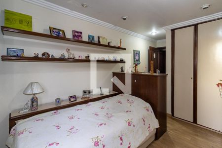 Apartamento à venda com 250m², 4 quartos e 4 vagas Apartamento à venda com 250m², 4 quartos e 4 vagasSuíte 3