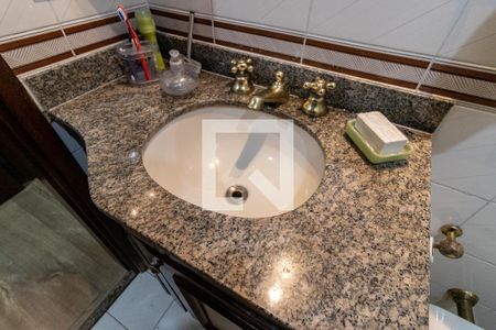 Apartamento à venda com 250m², 4 quartos e 4 vagas Apartamento à venda com 250m², 4 quartos e 4 vagasSuíte 3