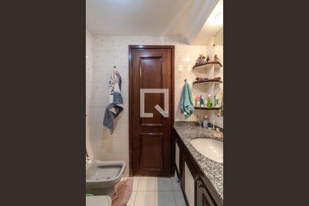 Apartamento à venda com 250m², 4 quartos e 4 vagas Apartamento à venda com 250m², 4 quartos e 4 vagasSuíte 1