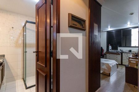 Apartamento à venda com 250m², 4 quartos e 4 vagas Apartamento à venda com 250m², 4 quartos e 4 vagasSuíte 1