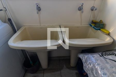 Apartamento à venda com 250m², 4 quartos e 4 vagas Apartamento à venda com 250m², 4 quartos e 4 vagasÁrea de serviço