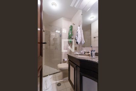 Apartamento à venda com 250m², 4 quartos e 4 vagas Apartamento à venda com 250m², 4 quartos e 4 vagasSuíte 2