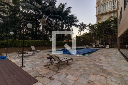 Apartamento à venda com 250m², 4 quartos e 4 vagas Apartamento à venda com 250m², 4 quartos e 4 vagasÁrea comum do prédio