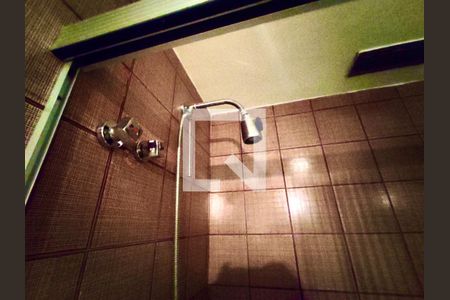 Apartamento à venda com 135m², 3 quartos e 2 vagasSuíte banheiro 