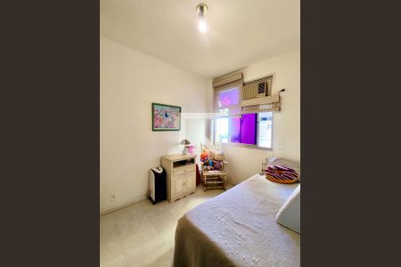 Apartamento à venda com 135m², 3 quartos e 2 vagasQuarto 2