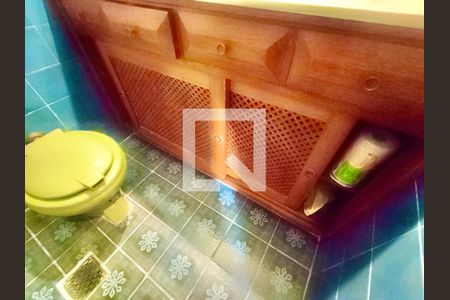 Apartamento à venda com 135m², 3 quartos e 2 vagasBanheiro social 