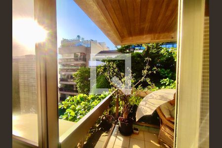 Apartamento à venda com 135m², 3 quartos e 2 vagasSuíte vista 