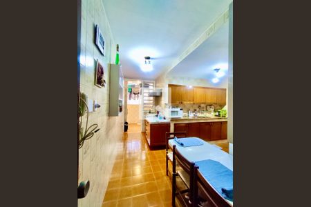 Apartamento à venda com 135m², 3 quartos e 2 vagasCopa / Cozinha 