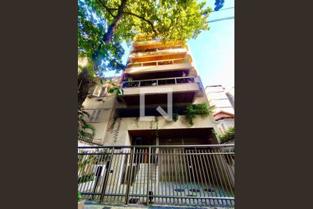 Apartamento à venda com 135m², 3 quartos e 2 vagasFachada 