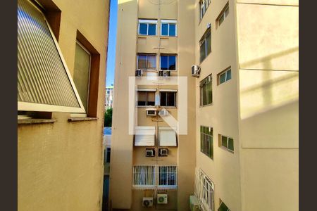 Apartamento à venda com 135m², 3 quartos e 2 vagasÁrea serviço vista 