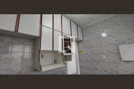Apartamento à venda com 55m², 2 quartos e sem vaga Apartamento à venda com 55m², 2 quartos e sem vagaCozinha - armários