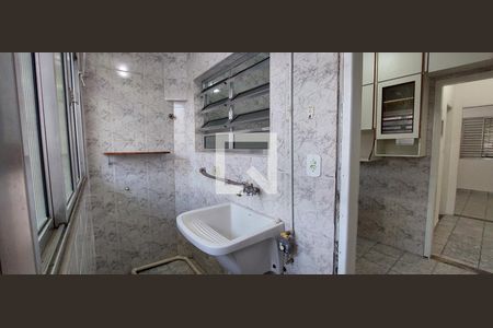 Apartamento à venda com 55m², 2 quartos e sem vaga Apartamento à venda com 55m², 2 quartos e sem vagaÁrea de serviço