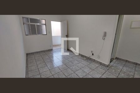 Sala de apartamento à venda com 2 quartos, 55m² em Campestre, Santo André