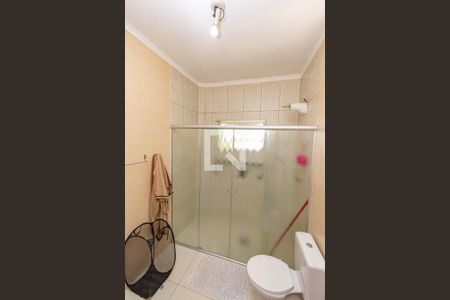 Casa à venda com 220m², 4 quartos e 3 vagasBanheiro da Suíte 2