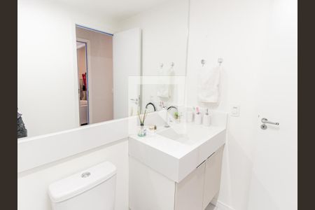 Apartamento à venda com 57m², 2 quartos e 1 vaga Apartamento à venda com 57m², 2 quartos e 1 vagaBanheiro da Suíte