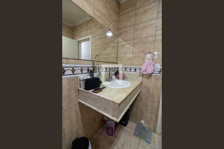 Casa à venda com 350m², 3 quartos e 2 vagas Casa à venda com 350m², 3 quartos e 2 vagasBanheiro