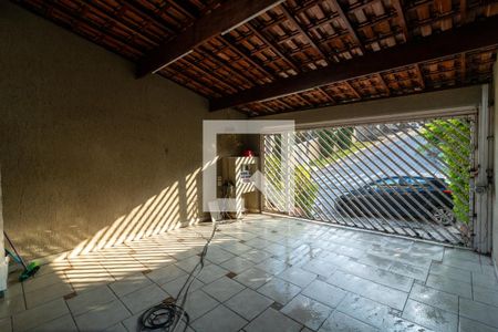 Casa à venda com 350m², 3 quartos e 2 vagas Casa à venda com 350m², 3 quartos e 2 vagasGaragem