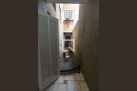 Casa à venda com 350m², 3 quartos e 2 vagas Casa à venda com 350m², 3 quartos e 2 vagasQuarto 2