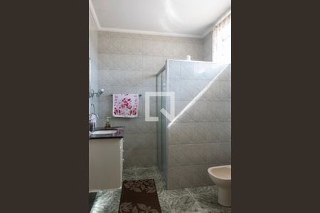 Casa à venda com 1321m², 3 quartos e 8 vagasBanheiro