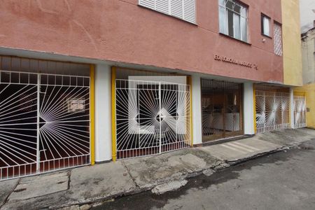 Apartamento para alugar com 75m², 2 quartos e sem vagaFachada e portaria