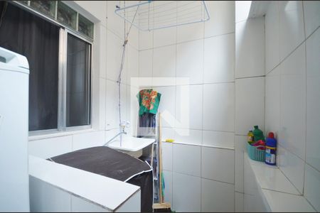 Apartamento para alugar com 75m², 2 quartos e sem vagaCozinha e Área de Serviço