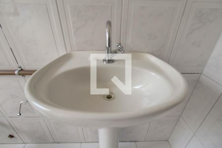 Apartamento para alugar com 69m², 2 quartos e sem vaga Apartamento para alugar com 69m², 2 quartos e sem vagaBanheiro