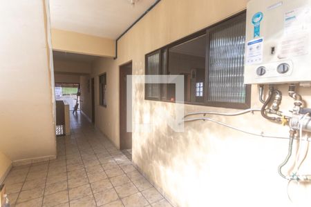 Casa à venda com 407m², 2 quartos e 2 vagas Casa à venda com 407m², 2 quartos e 2 vagasQuintal