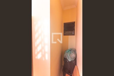 Casa à venda com 407m², 2 quartos e 2 vagas Casa à venda com 407m², 2 quartos e 2 vagasCloset suíte 2