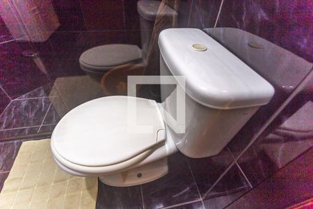 Casa à venda com 407m², 2 quartos e 2 vagas Casa à venda com 407m², 2 quartos e 2 vagasBanheiro suíte 2