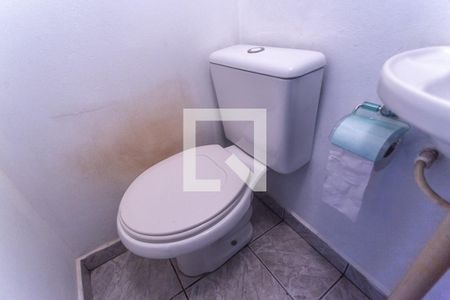 Casa à venda com 407m², 2 quartos e 2 vagas Casa à venda com 407m², 2 quartos e 2 vagasLavabo mezanino