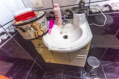 Casa à venda com 407m², 2 quartos e 2 vagas Casa à venda com 407m², 2 quartos e 2 vagasBanheiro suíte 2