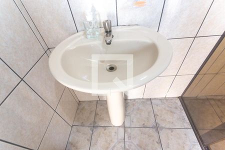 Casa à venda com 407m², 2 quartos e 2 vagas Casa à venda com 407m², 2 quartos e 2 vagasBanheiro social