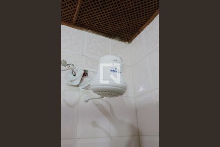 Casa à venda com 238m², 4 quartos e 4 vagasBanheiro Corredor